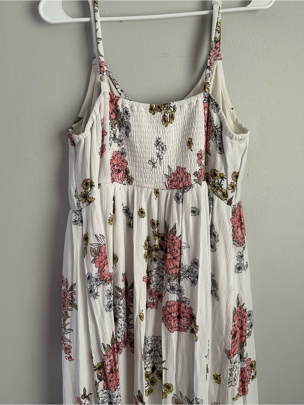 Torrid 2 midi high low dress white floral women’s 2x smocked ruffle spaghetti st - Picture 5 of 9
